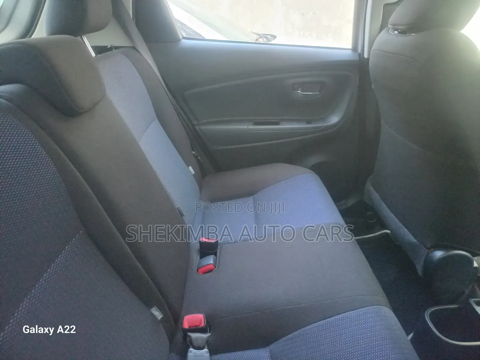Toyota Vitz 1.3 FWD 5dr 2019 Silver