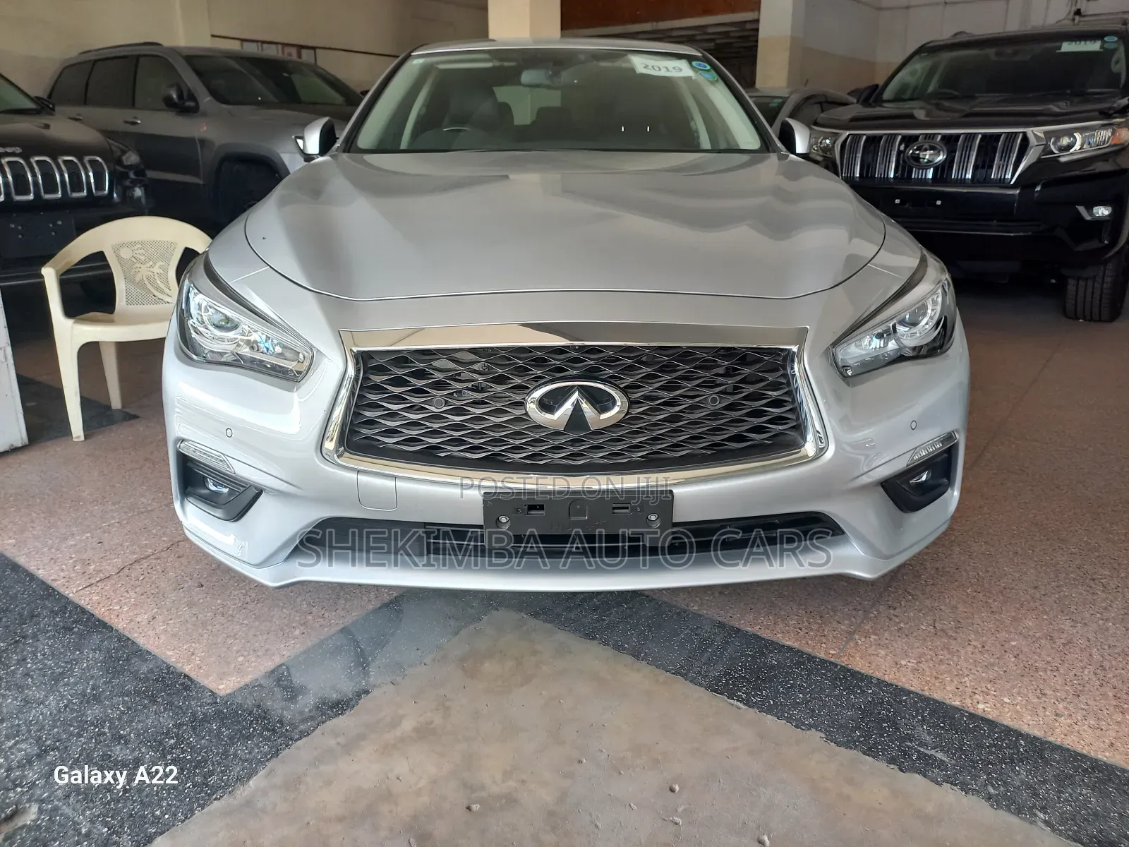 Nissan Skyline 2019 Silver