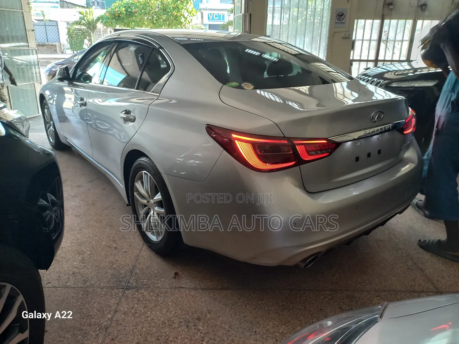 Nissan Skyline 2019 Silver