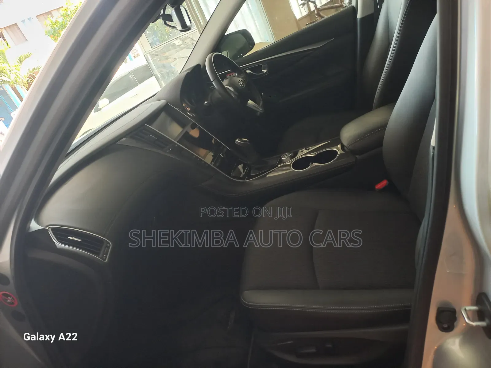 Nissan Skyline 2019 Silver