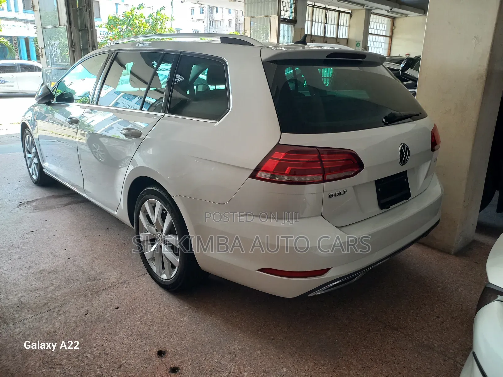 Volkswagen Golf Variant 2019 White