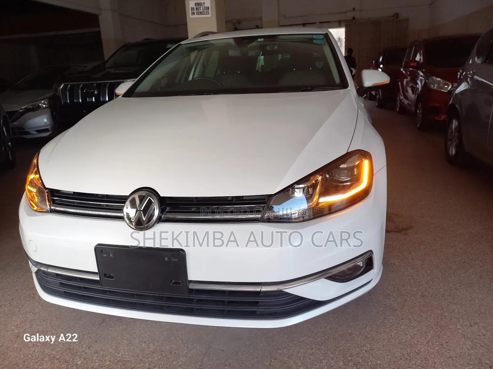 Volkswagen Golf Variant 2019 White