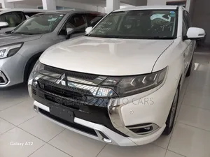 Mitsubishi Outlander 2.4 PHEV AWD 2019 White