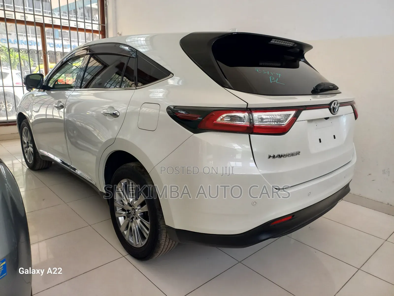 Toyota Harrier 2.0 2019 White