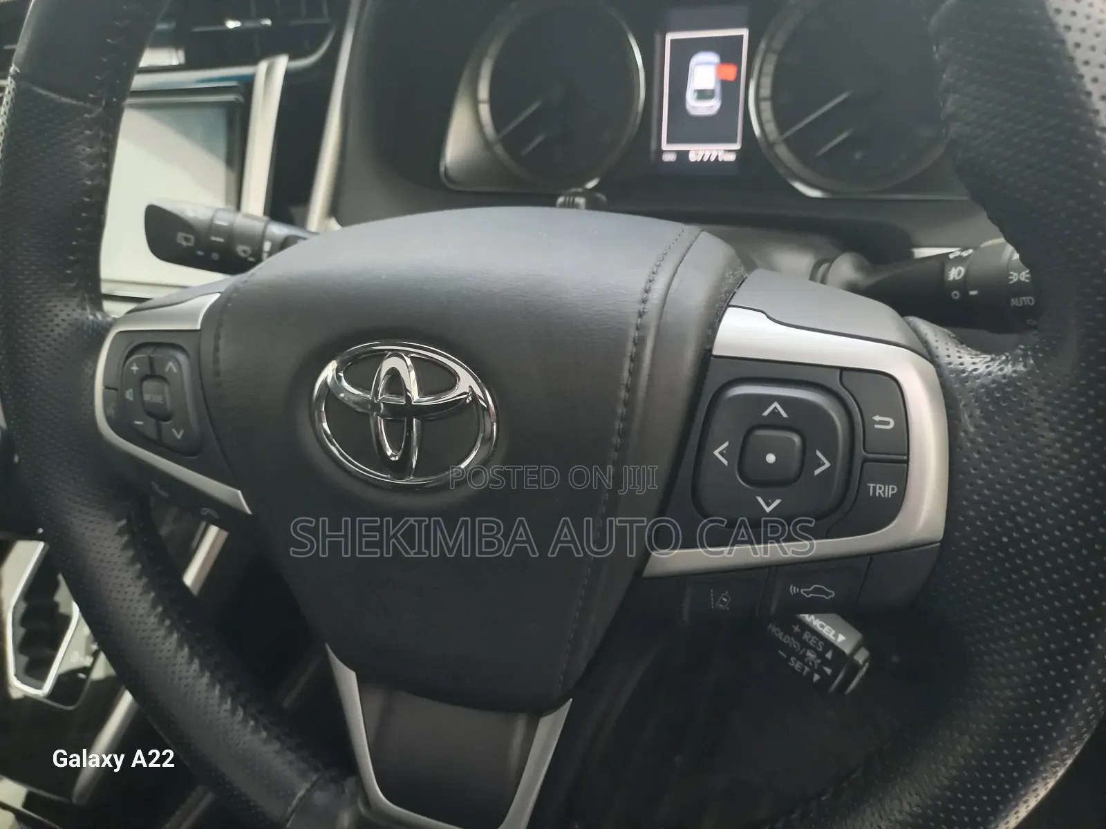 Toyota Harrier 2.0 2019 White