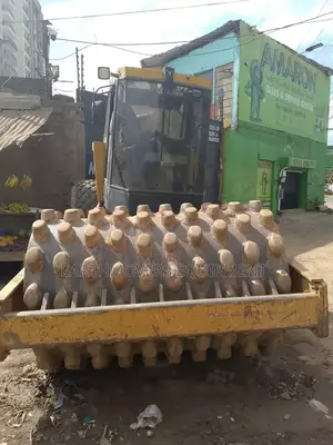 Roller Compactor for Hire