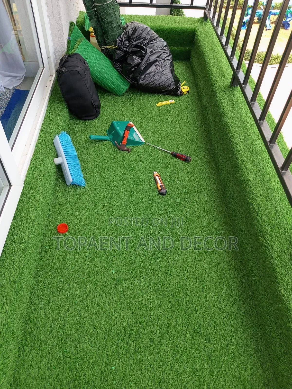 Soft Green Grass for Balcony and Garden