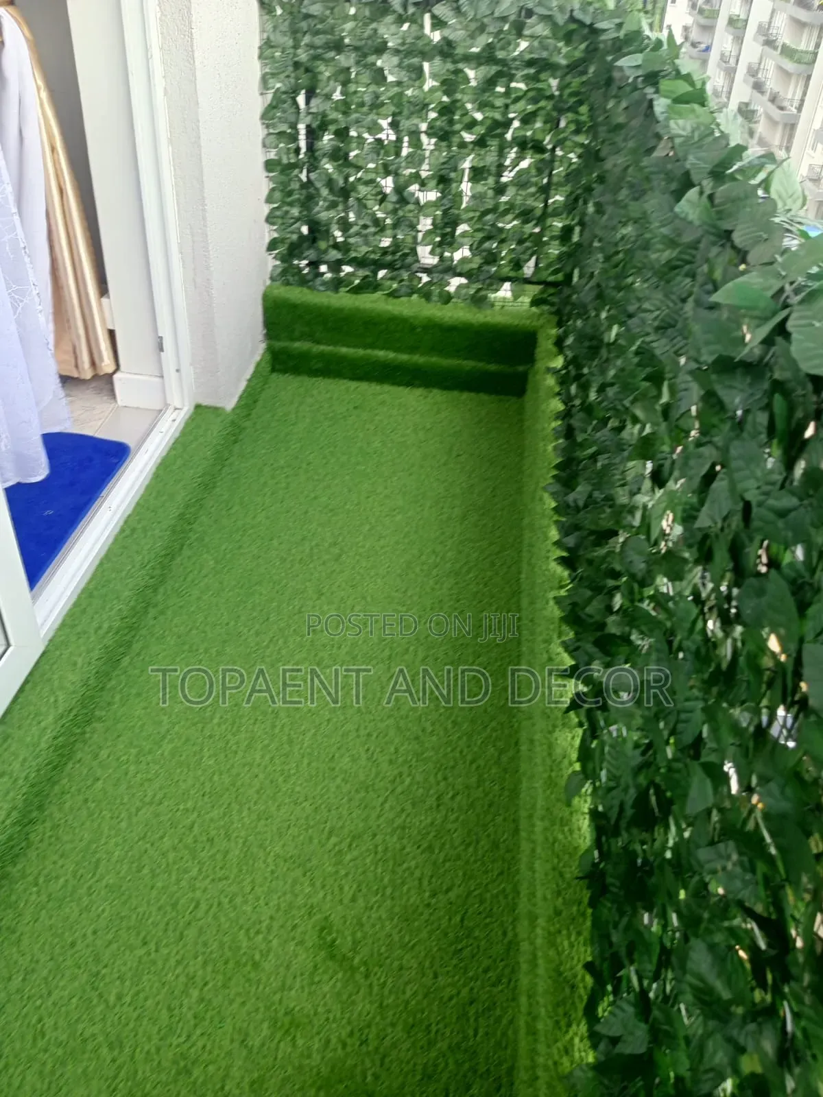 High Density Artificial Grass for Balcony Space