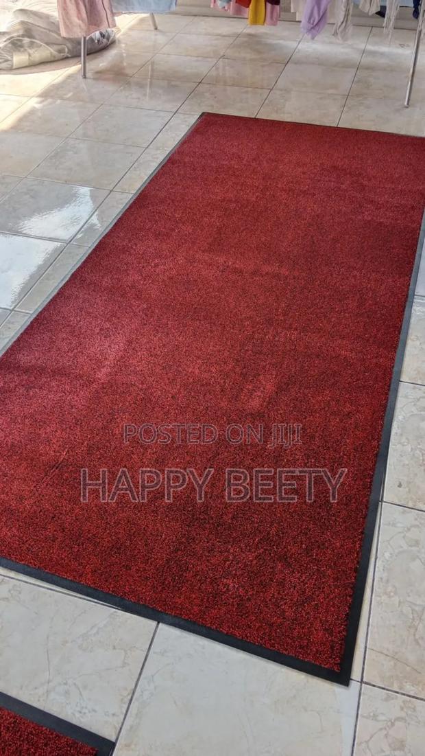 Beautiful PVC Spaghetti Carpet - thumbnail 2