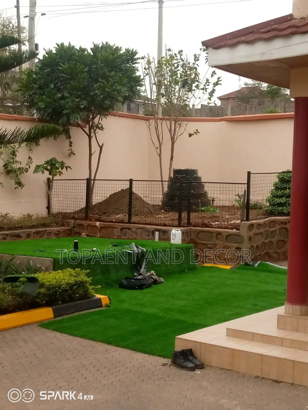 Realistic Green Turf for Home Compound Decoration
