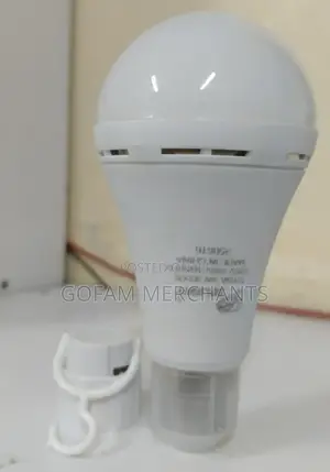 A Pack of 5 Intelligent Emergency Bulbs 9 Watts