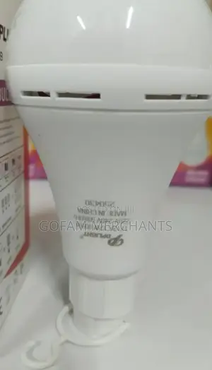 A Pack of 5 12w Flicker Free Intelligent Bulb