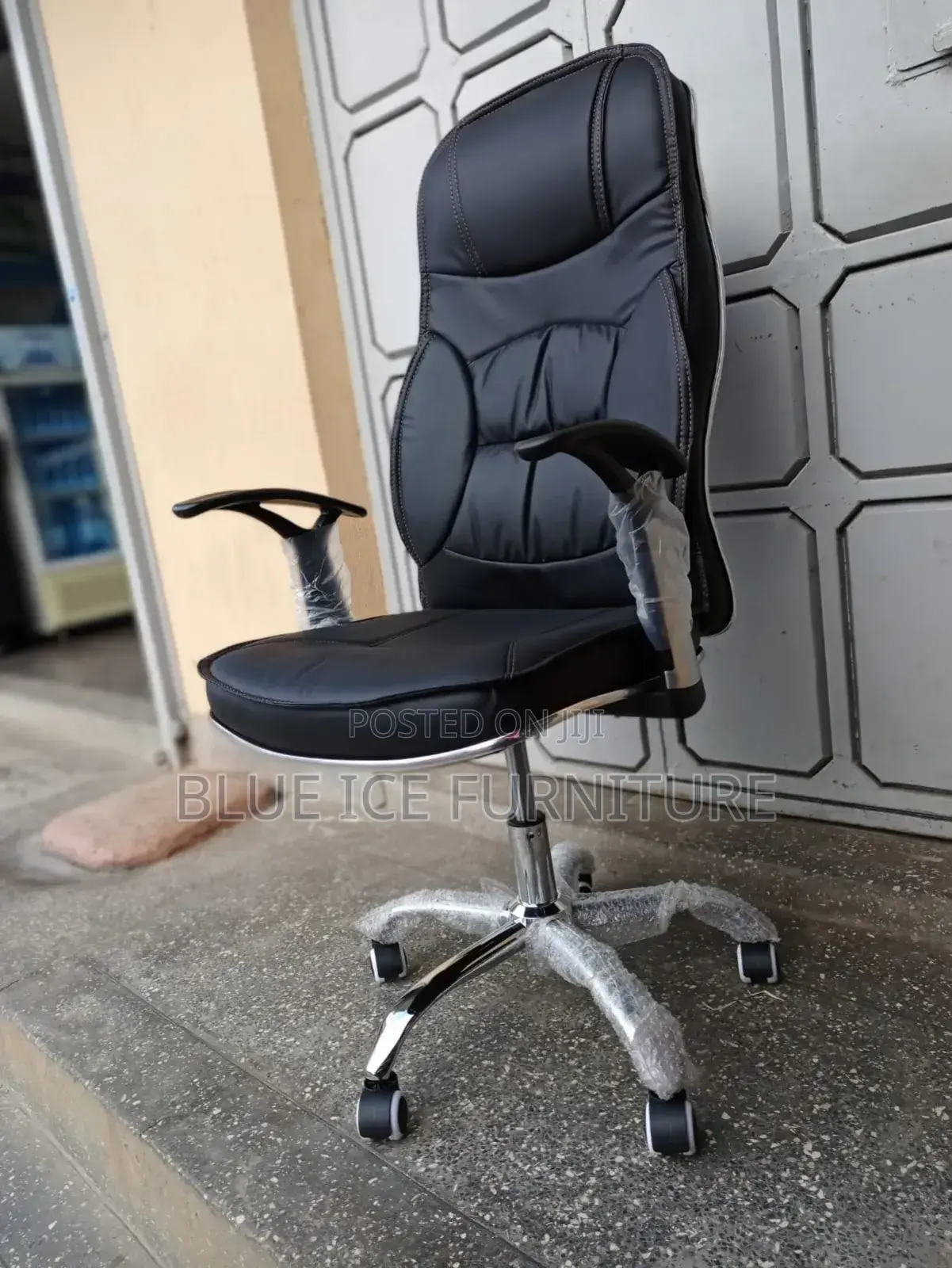 C35 Leather Office Chair