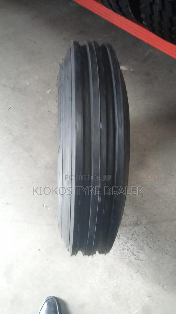 6.00-16 Roadhiker - thumbnail 2