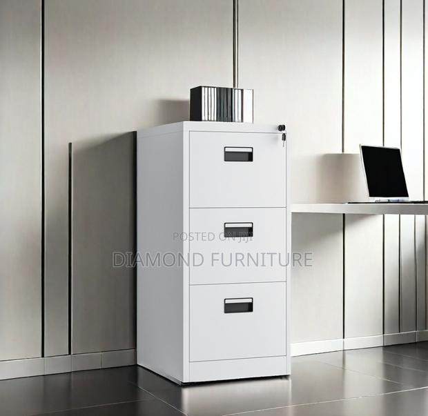 Durable 3-Drawer Metallic Office Filing Cabinet Unit