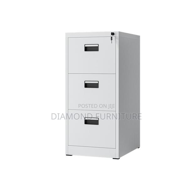 Durable 3-Drawer Metallic Office Filing Cabinet Unit - thumbnail 4