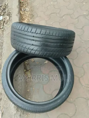 225/35r19 Corsa