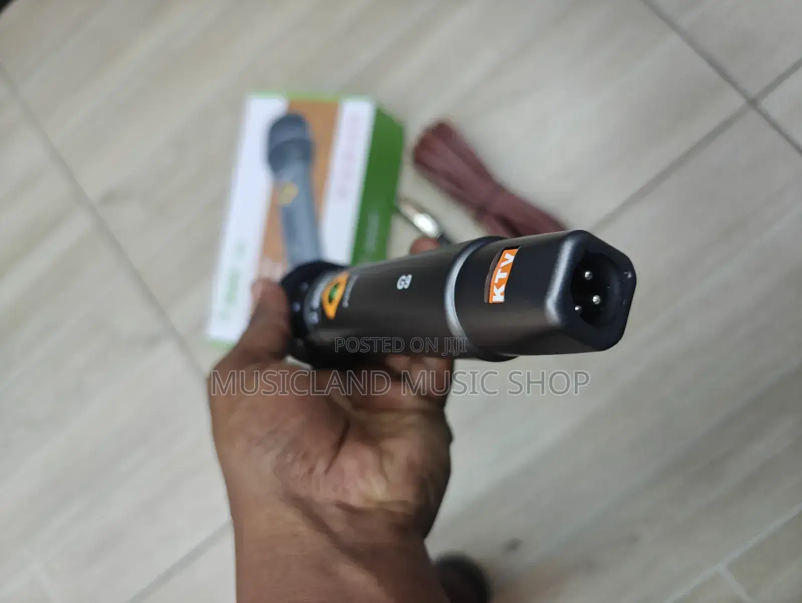 BNK Corded Microphone G9