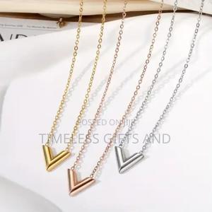 V Shaped Pendant Ladies Necklace - thumbnail 2