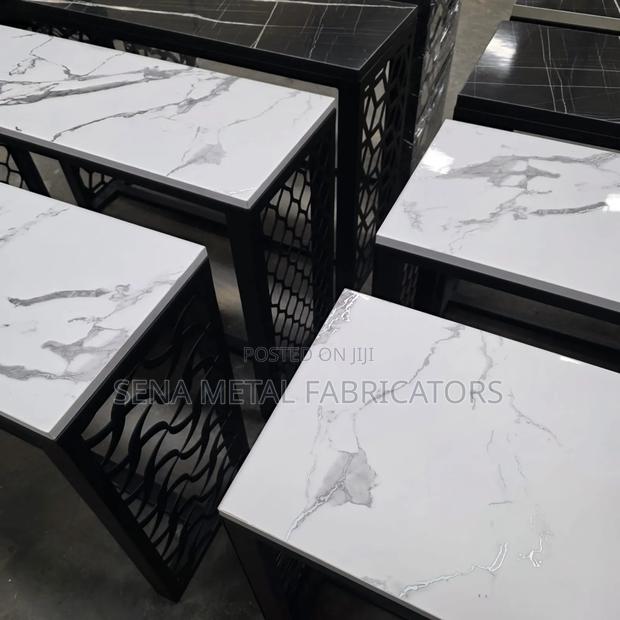 Luxury Console Table With Metal Frame. - thumbnail 2