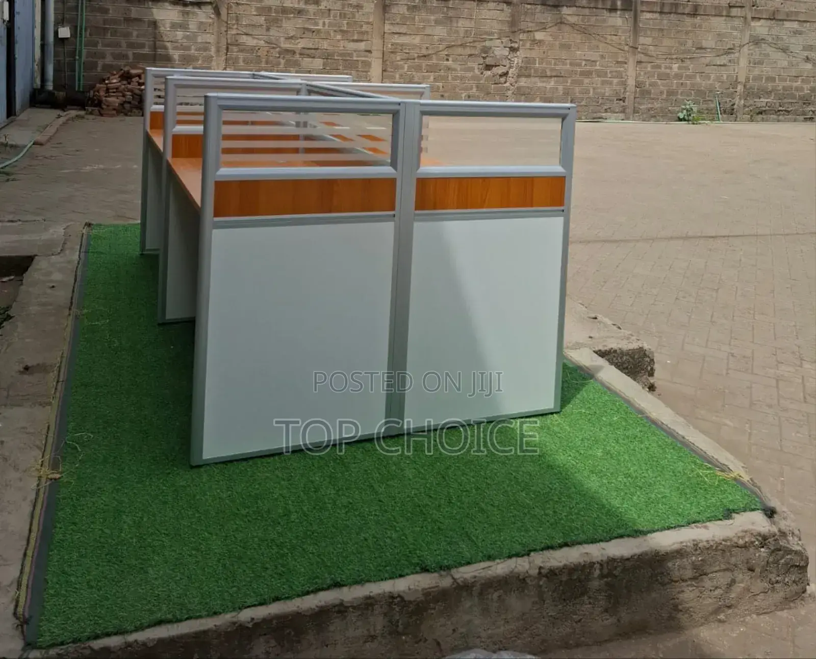 Four Way Workstation, New Make