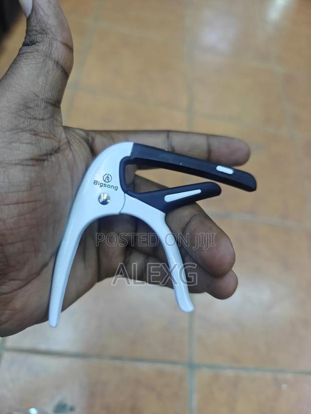 Quality Guitar Capo - thumbnail 5