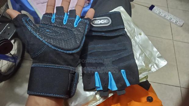 Weight Lifting Gym Gloves
