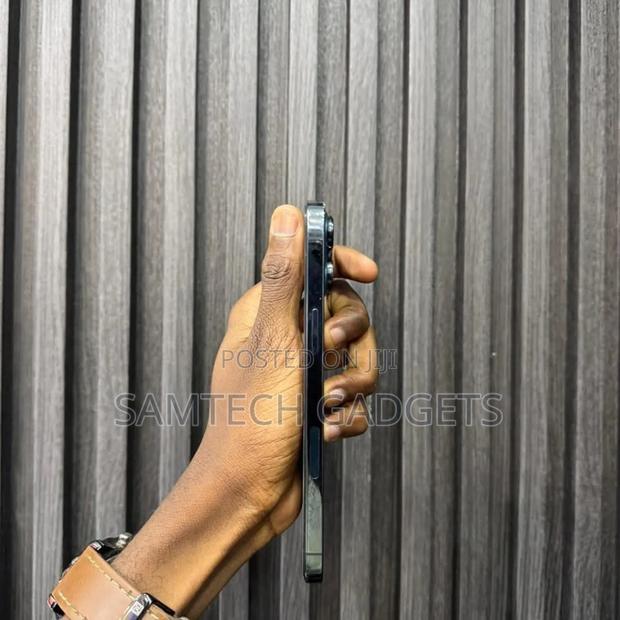 Apple iPhone 12 Pro 128 GB Blue - thumbnail 3