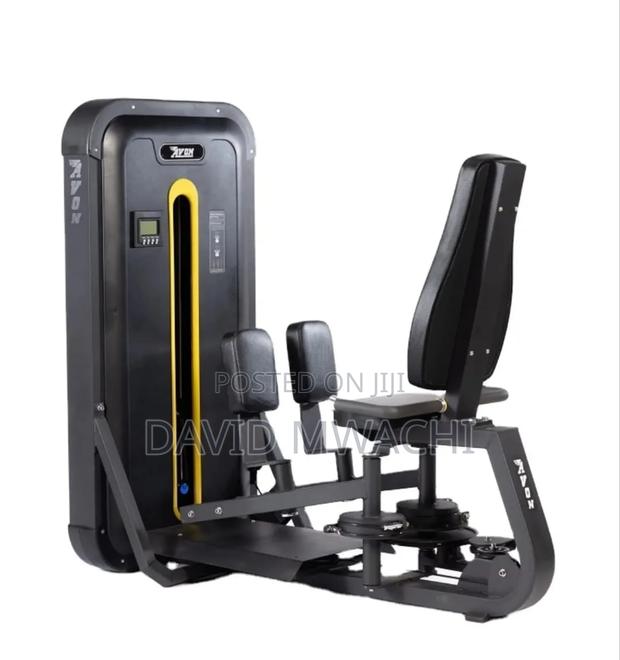 Leg Abductor Machine