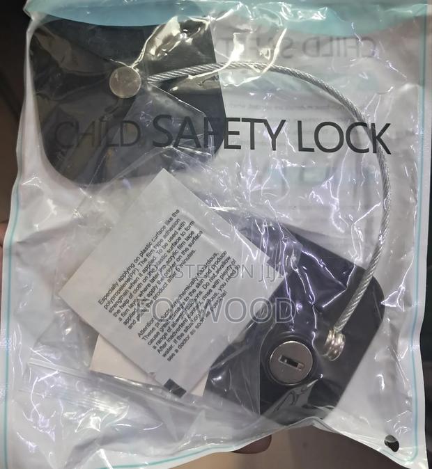 *Child Safety Refrigerator/Cabinet Lock - thumbnail 4