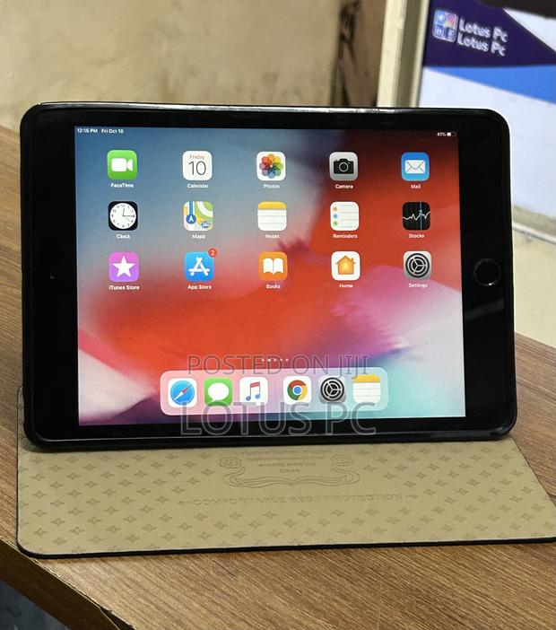 Apple iPad mini 3 16 GB Gray - main view