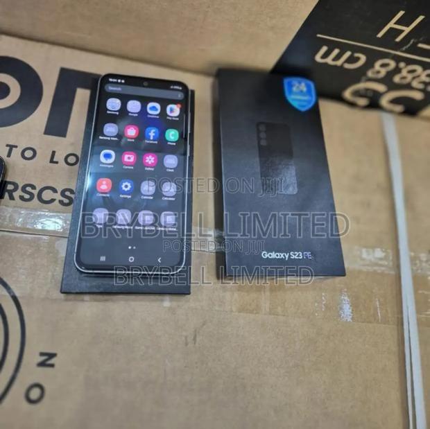 Samsung Galaxy S23 FE 256 GB Black - main view