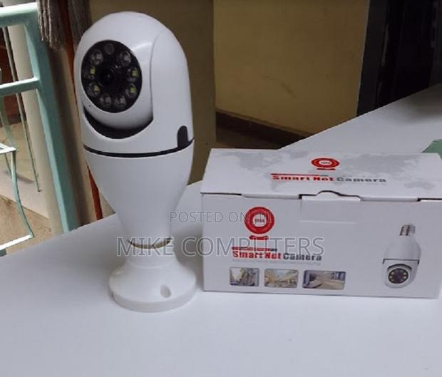 360 Panoramic CCTV Wifi Ip Camera PTZ Light Bulb - main view