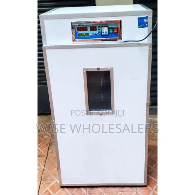 528 Egg Incubator Machine