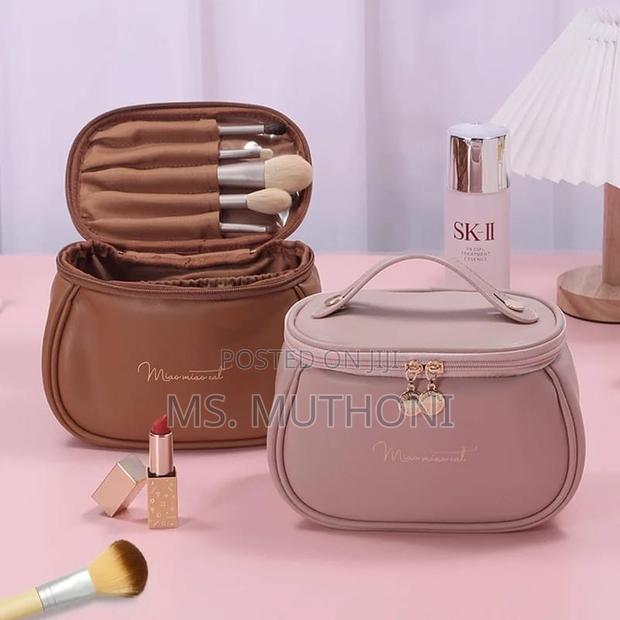 Waterproof Premium Fashion Cosmetic Bag