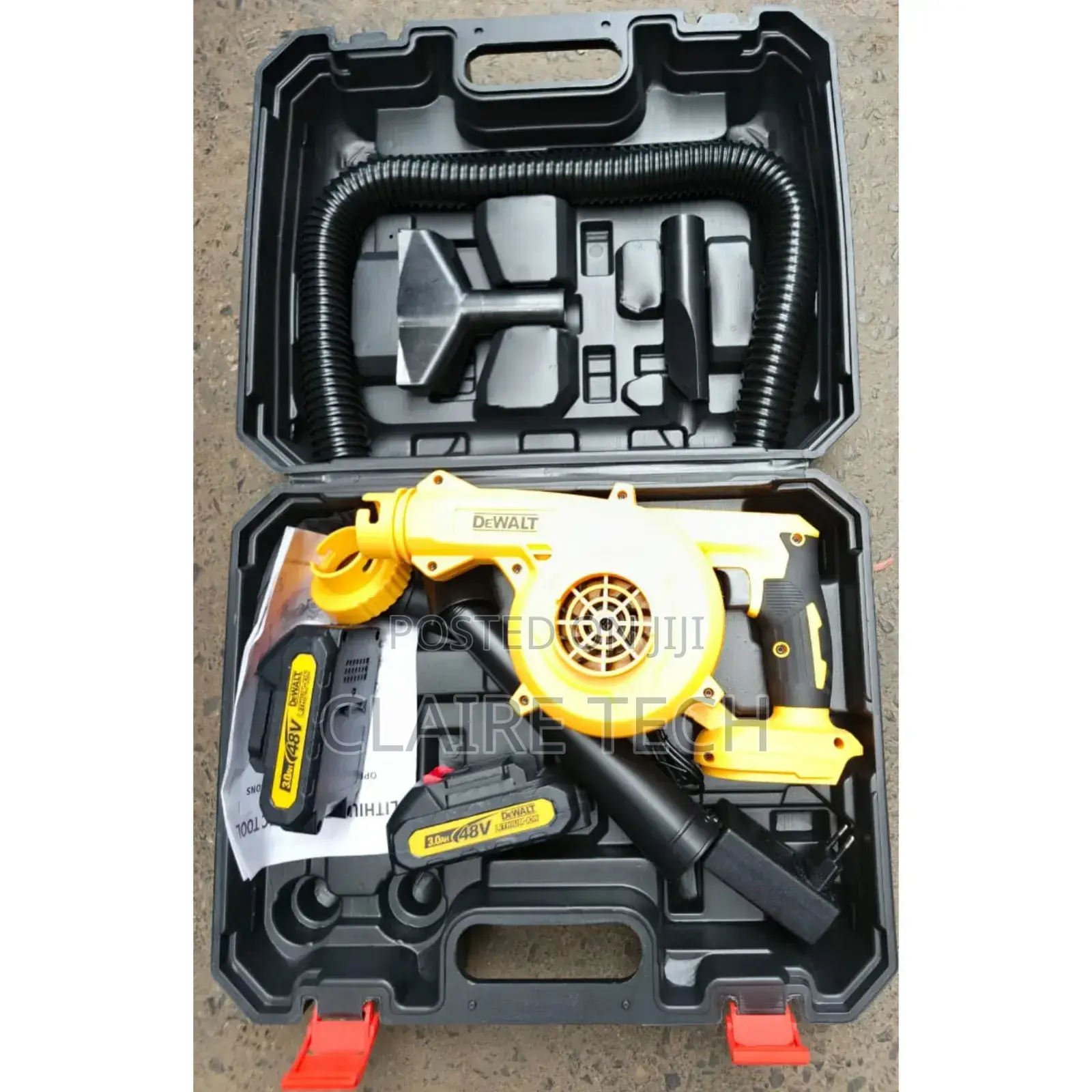 Dewalt 48v Cordless Blower / Vacuum Kit With 2 Rechargeable Batteries
