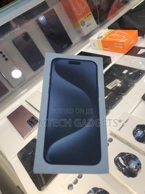 New Apple iPhone 15 Pro Max 256 GB Silver - thumbnail 2