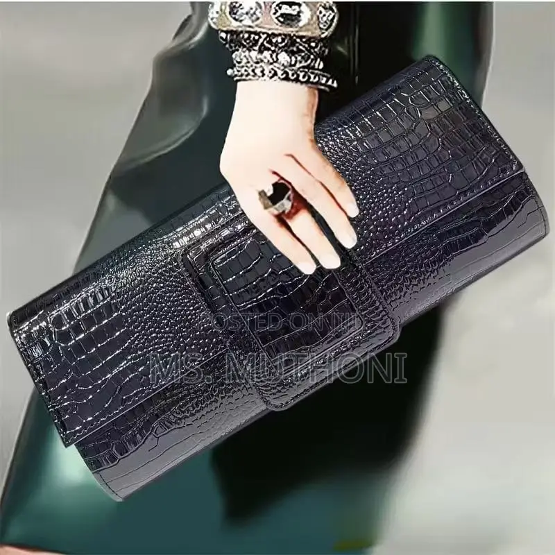 Women's Retro Crocodile Pattern Clutch Bag