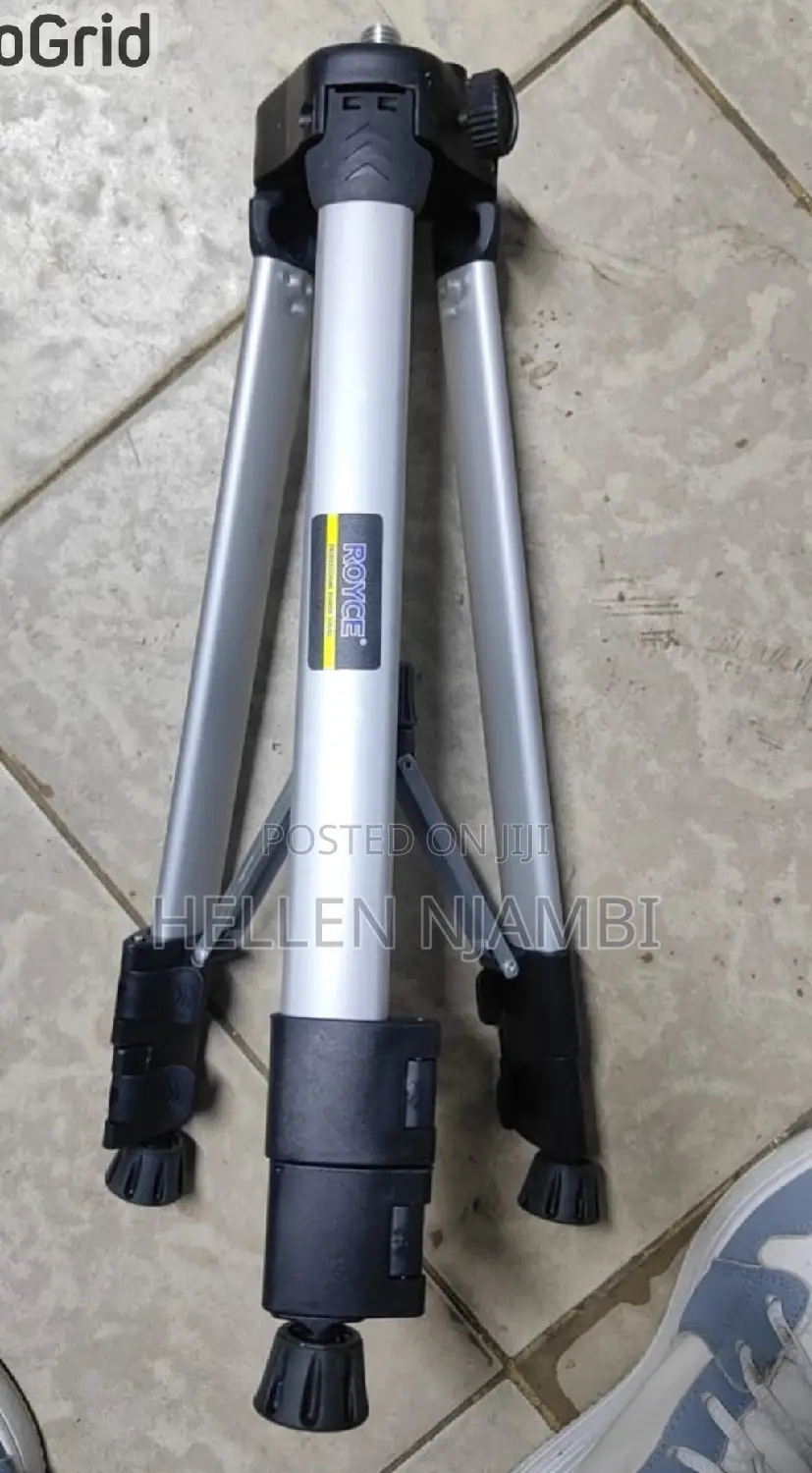 Royce Tripo Stand