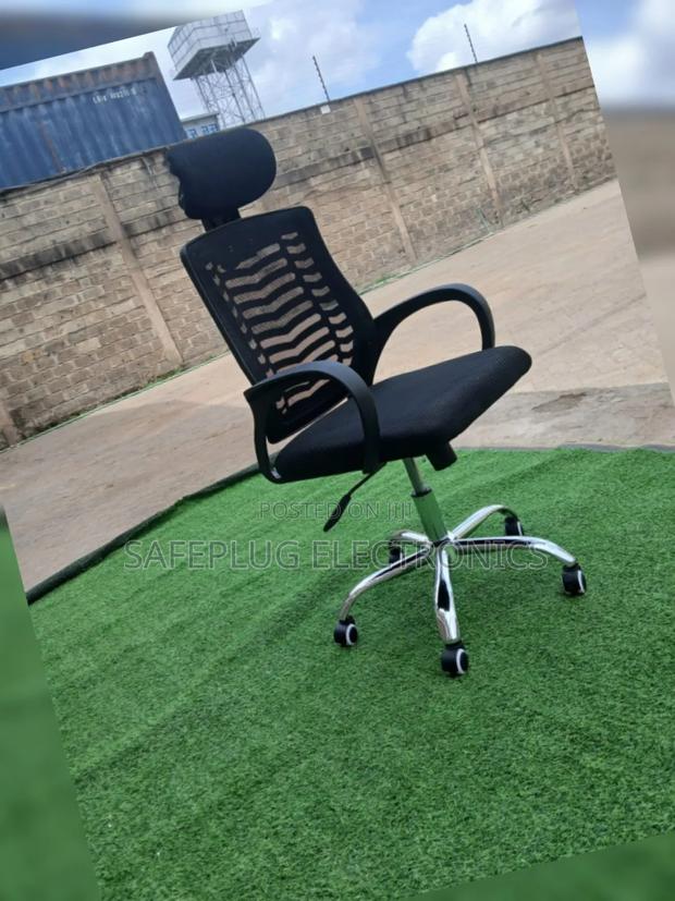 Mesh Office Chair - Headrest Flip-Up Armrests -