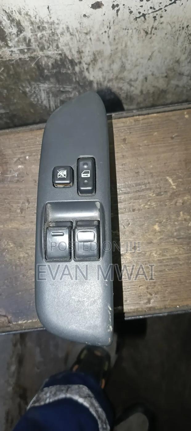 Probox 2 Doors Switch Available - thumbnail 2
