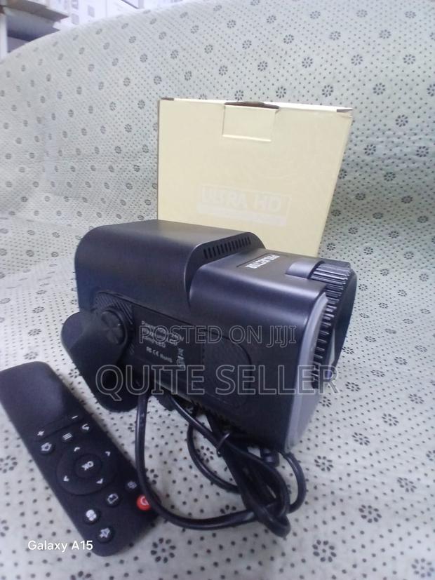 Hy320 Portable Projector New Arrival 1080p LCD Projectors Android 13 - main view