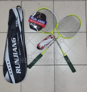 Bardminton Playing Ratched With 3 Shuttle Cocks Avilable