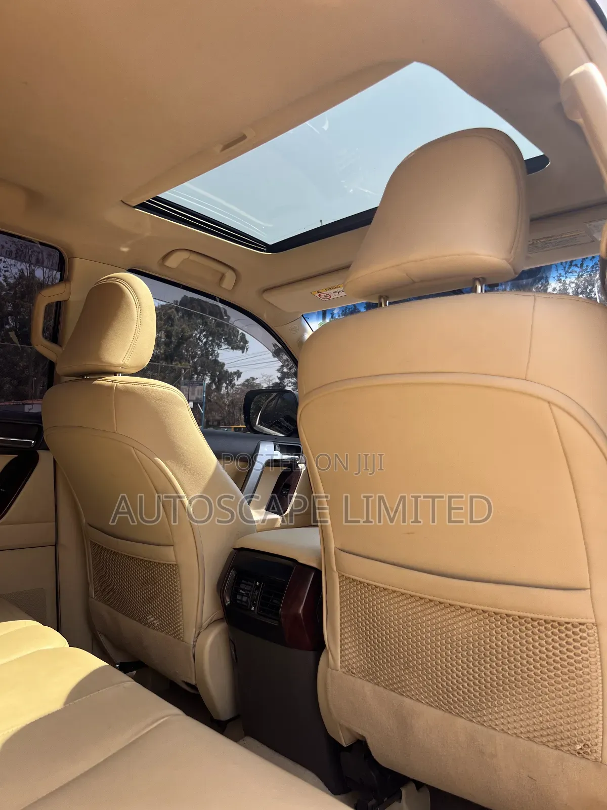 Toyota Land Cruiser Prado 2.8 2017 White
