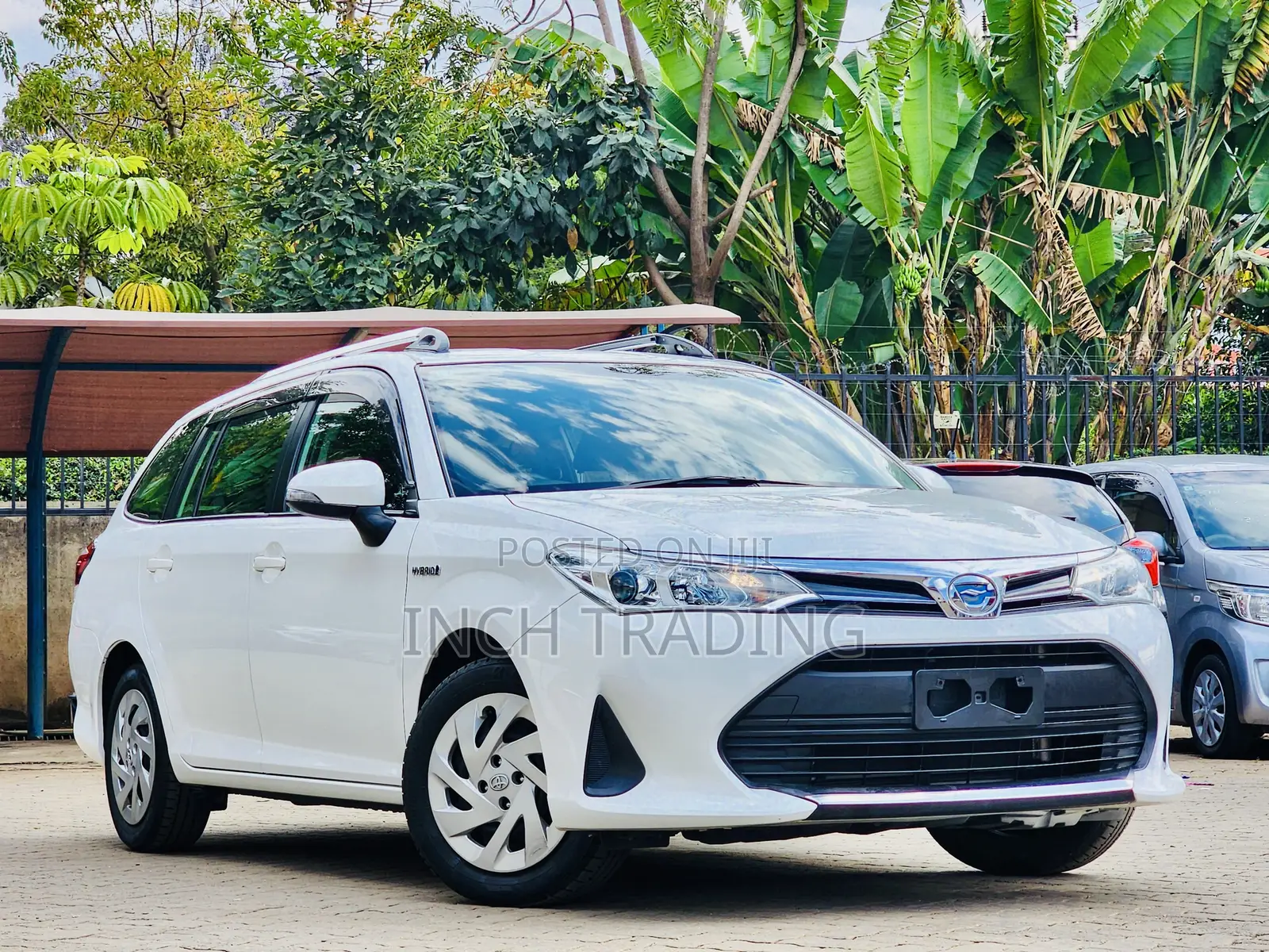Toyota Corolla Fielder 1.5 Hybrid FWD 2018 White