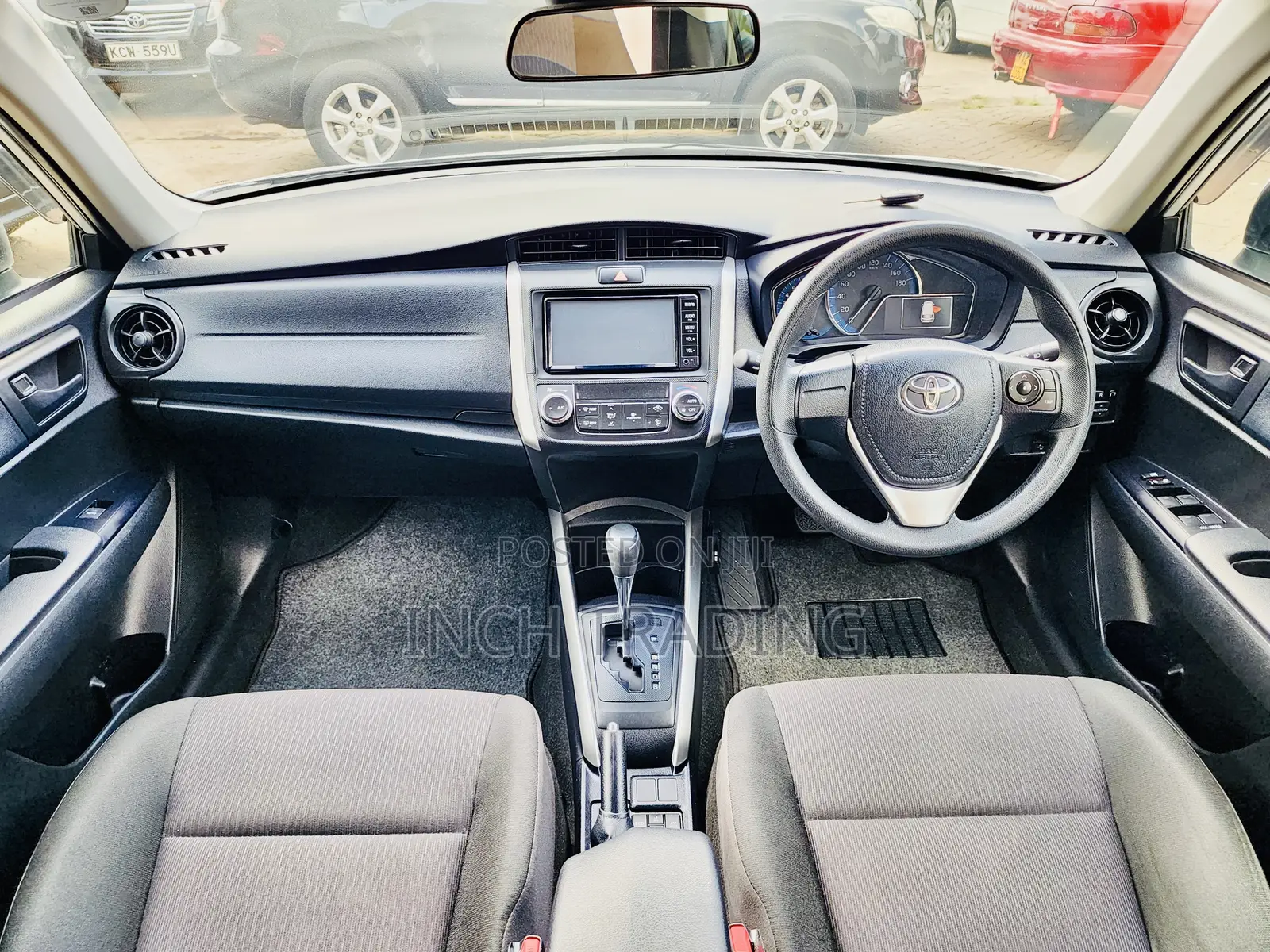 Toyota Corolla Fielder 1.5 Hybrid FWD 2018 White