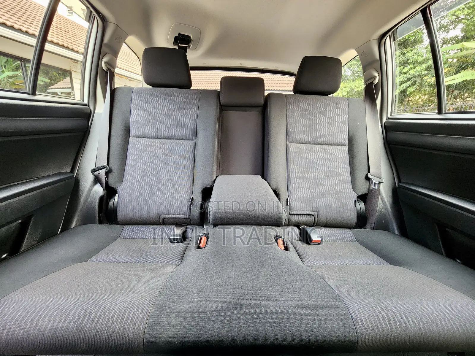 Toyota Corolla Fielder 1.5 Hybrid FWD 2018 White