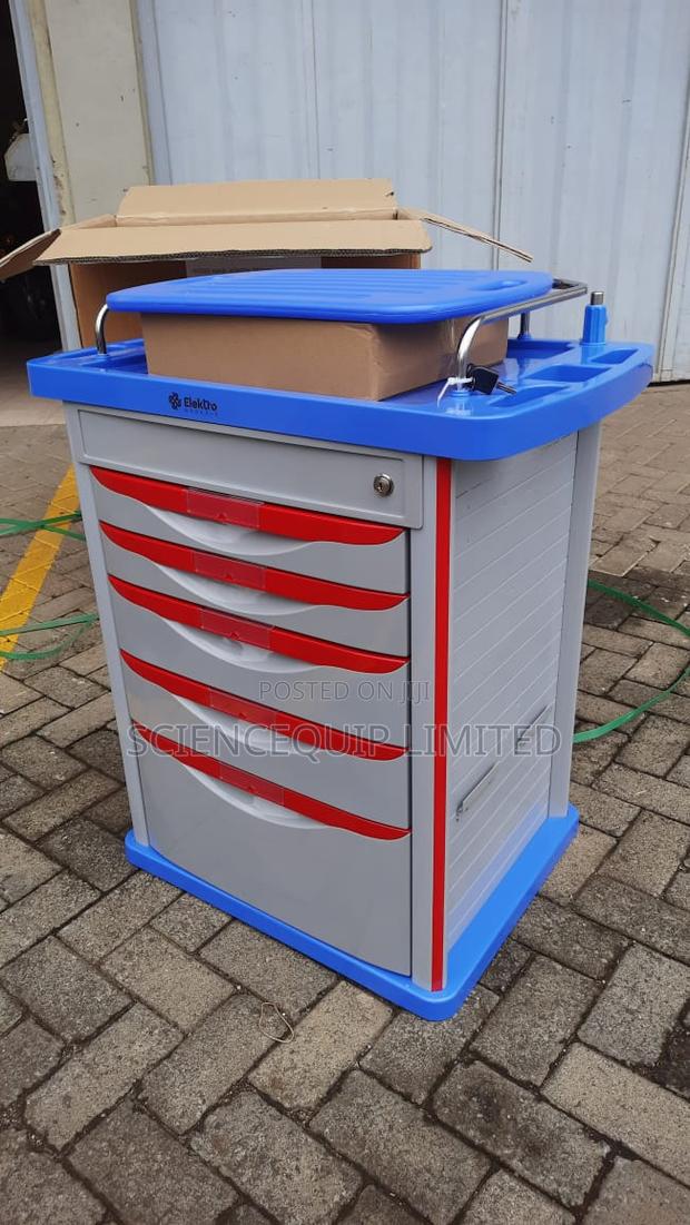 Medical Crash Cart - main view