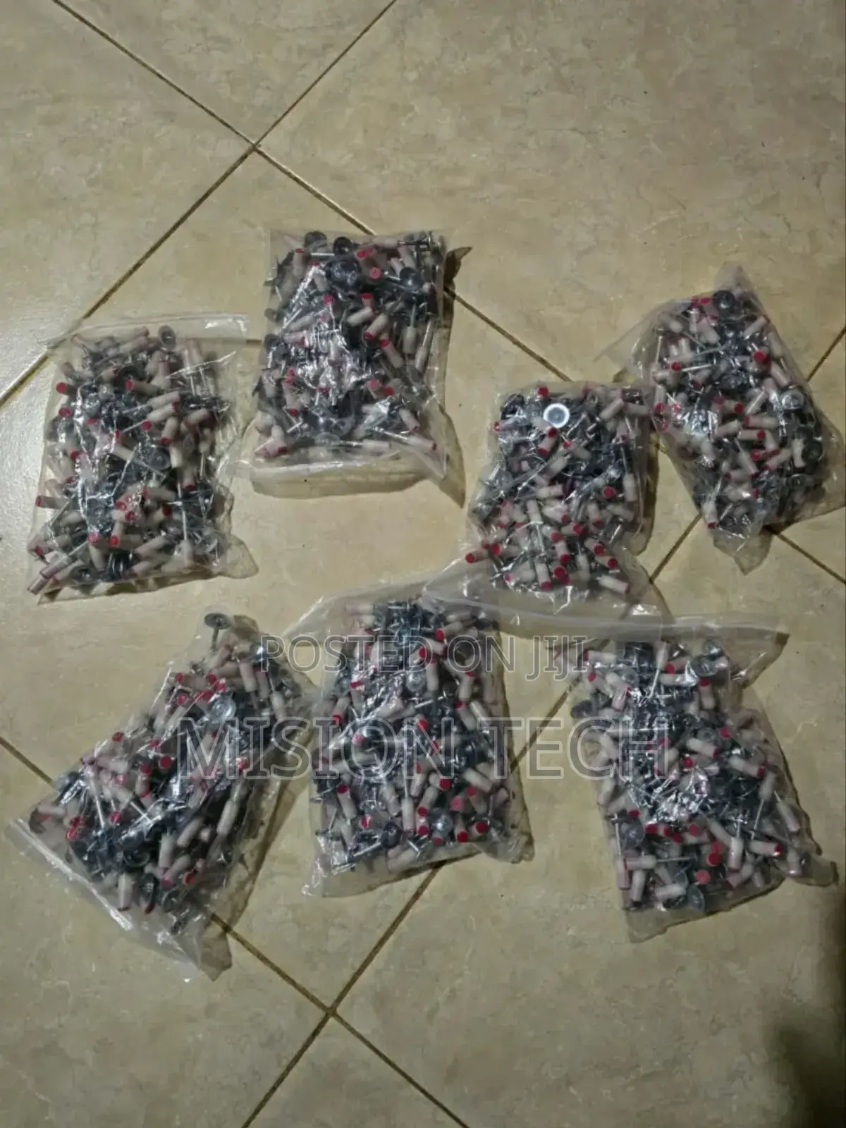 Assorted Rivet Gun Nails (100 PCS Per Packet)