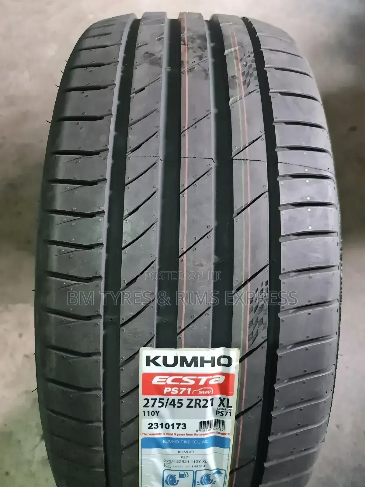 275 /45 R21 Khumo Tyres (Korea) Highway.